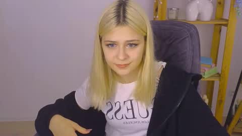 ApheliaStar online show from 25, 10, 2025