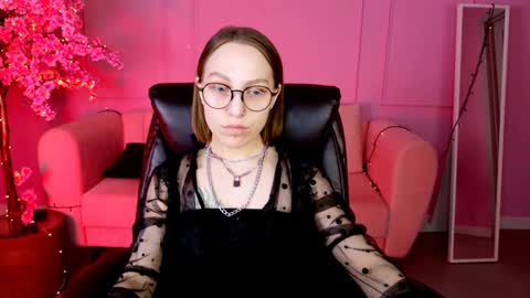 Snapshot of aphexqueen chatting on 27, 1, 2025 APHEX QUEEN online show from 27, 1, 2025