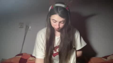 Snapshot of aphr0dite22 chatting on 14, 1, 2026 aphr0dite22 online show from 14, 1, 2026