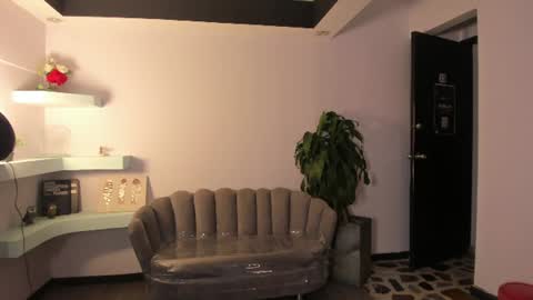 aphrodite online show from 4, 7, 2026