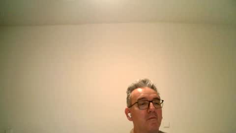 Snapshot of apixaba chatting on 16, 2, 2025 furry bear online show from 16, 2, 2025