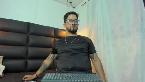 Snapshot of apolomarcos_ chatting on 23, 6, 2026 marcos online show from 23, 6, 2026