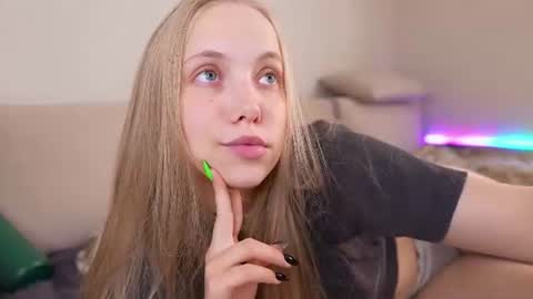  REYNA  my friend   online show from 21, 6, 2026