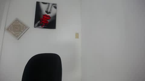 Aprhillove online show from 17, 12, 2024