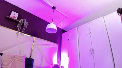 April online show from 5, 2, 2026