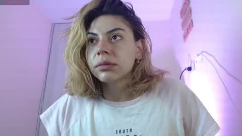 Snapshot of april_dumont5 chatting on 18, 7, 2026 April Dumont online show from 18, 7, 2026