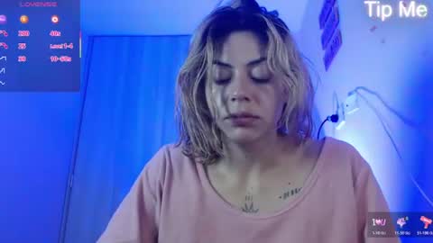 Snapshot of april_dumont5 chatting on 23, 7, 2026 April Dumont online show from 23, 7, 2026
