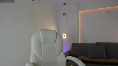 April online show from 12, 3, 2025