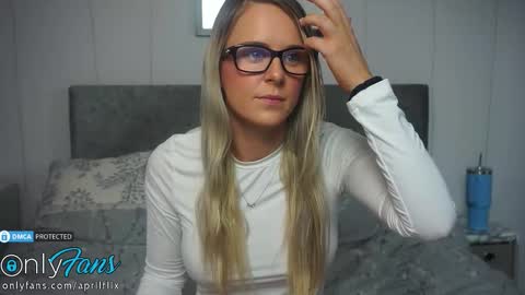 Snapshot of april_flix chatting on 8, 10, 2025 April Flix online show from 8, 10, 2025