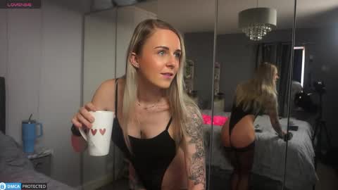 Snapshot of april_flix chatting on 1, 5, 2026 April Flix online show from 1, 5, 2026