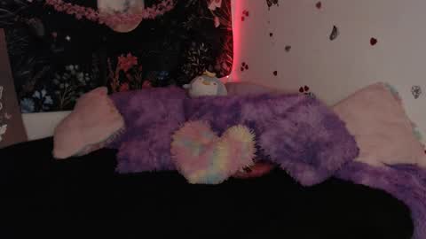 april_l6 online show from 3, 12, 2025