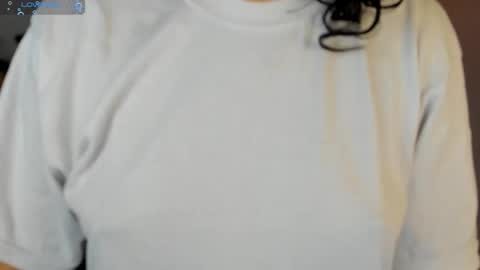 aqua emilly online show from 23, 9, 2025