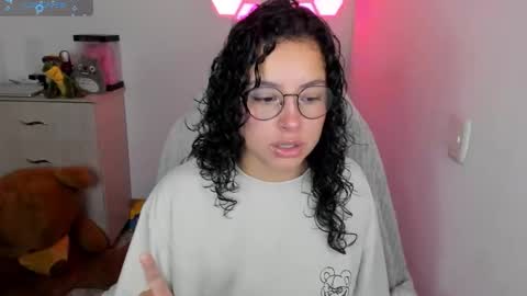 aqua emilly online show from 6, 1, 2026