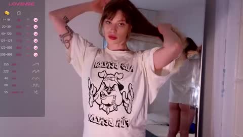 Snapshot of aqua_sultry chatting on 18, 10, 2025 aqua_sultry online show from 18, 10, 2025