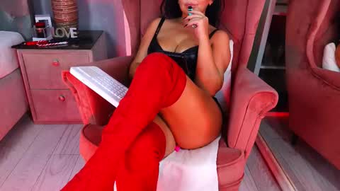 AQueenMonica online show from 13, 11, 2025