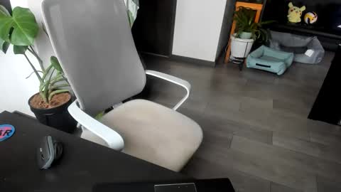 T. online show from 30, 4, 2026