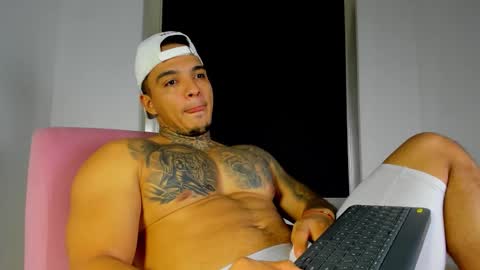 AquilesElpapi online show from 9, 10, 2025