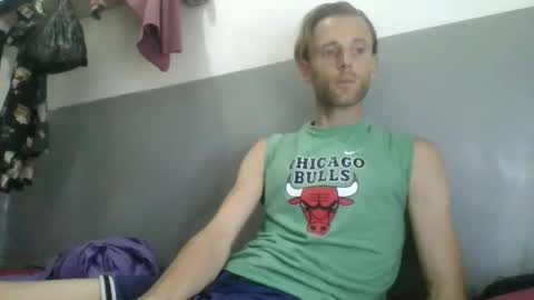 Snapshot of aquilesmade chatting on 6, 11, 2025 Aquilesmade online show from 6, 11, 2025