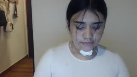Snapshot of aralynmielle chatting on 19, 10, 2025 Aralyn  online show from 19, 10, 2025