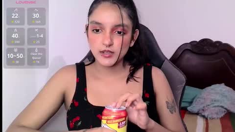 Snapshot of ari_20_ chatting on 25, 10, 2025 Bella online show from 25, 10, 2025