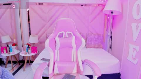 Aria Jones online show from 17, 9, 2025