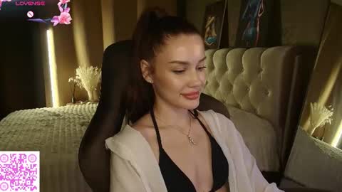 aria_mila online show from 5, 8, 2026