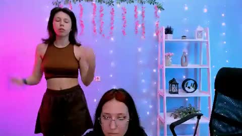 aria_wild_ online show from 22, 6, 2026