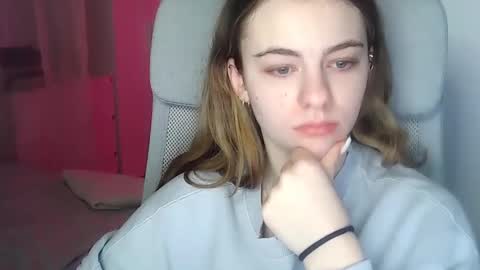 AriaCreazy online show from 9, 2, 2025