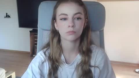 AriaCreazy online show from 10, 10, 2025