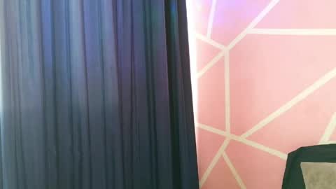 dafna lorens  online show from 12, 5, 2026