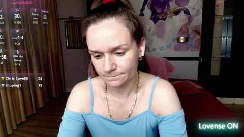 AriaGray online show from 6, 5, 2026