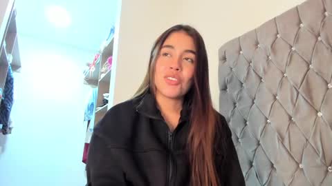 Aria Montgomery online show from 30, 12, 2024