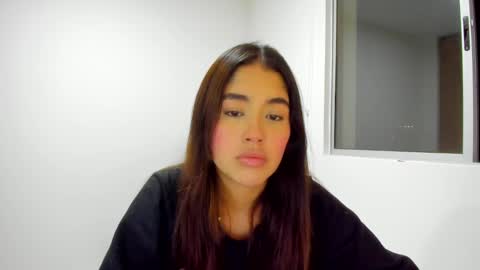 Aria Montgomery online show from 1, 3, 2025