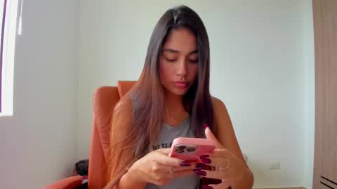 Aria Montgomery online show from 18, 10, 2025