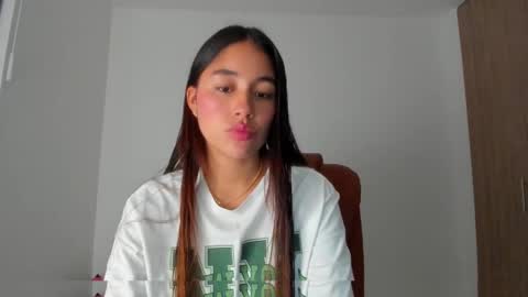 Aria Montgomery online show from 27, 10, 2025