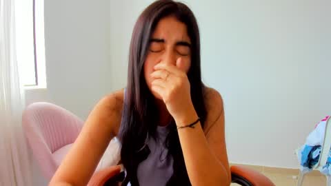 Aria Montgomery online show from 19, 4, 2026