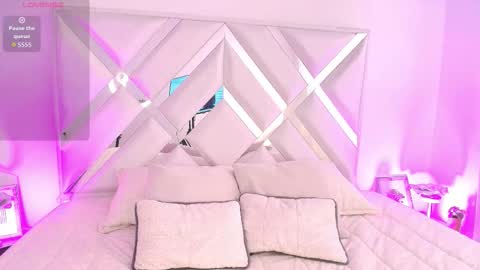 Snapshot of ariana_castillo__ chatting on 19, 3, 2026 ariana_castillo__ online show from 19, 3, 2026