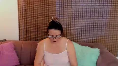 Ariana Cruz online show from 7, 5, 2026