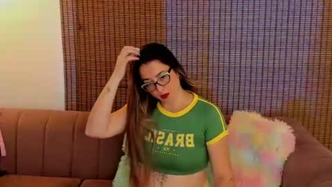Ariana Cruz online show from 6, 7, 2026