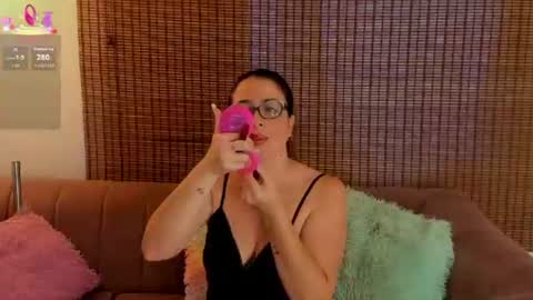 Ariana Cruz online show from 19, 7, 2026