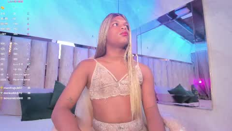 ariana_grande233 online show from 30, 7, 2026