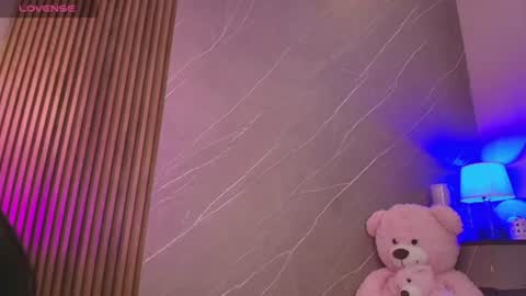 Ariana online show from 6, 7, 2026