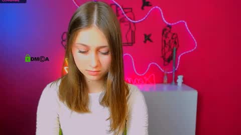 arianaa_cat online show from 17, 4, 2026