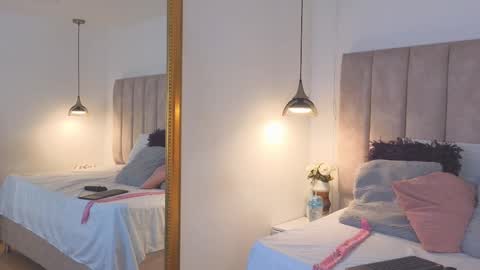 Snapshot of arianaa_miller_ chatting on 30, 9, 2025 Ariana  online show from 30, 9, 2025