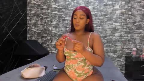 Snapshot of arianaablack chatting on 26, 11, 2025 Ariana online show from 26, 11, 2025