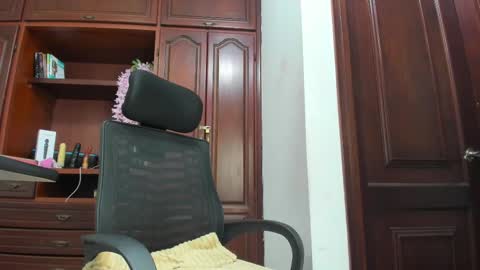 Andrea online show from 15, 10, 2025