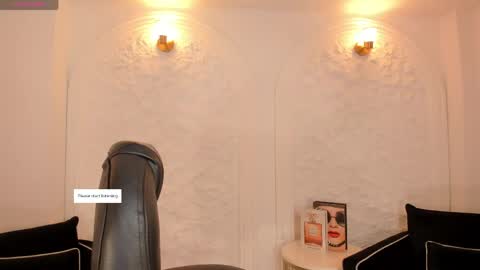 Snapshot of arianadumont chatting on 15, 5, 2026 Ariana Dumont online show from 15, 5, 2026