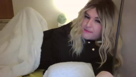 Snapshot of arianalopez98 chatting on 14, 12, 2024 Ariana 3 online show from 14, 12, 2024