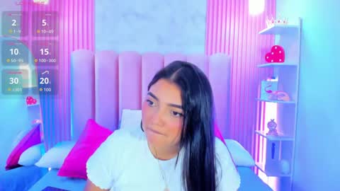 ArianaRougee online show from 9, 7, 2026