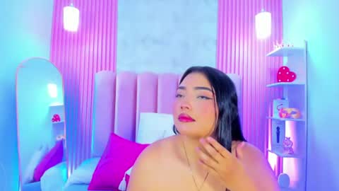 ArianaRougee online show from 29, 7, 2026